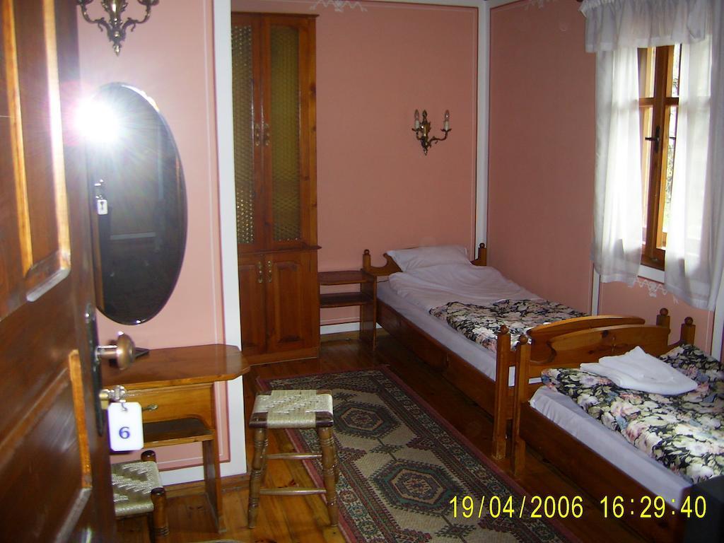 Family Hotel Kalina Koprivshtitsa Room photo
